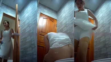 公园女厕全景偷拍24位美女嘘嘘❤️各种美鲍完美呈现 (23)